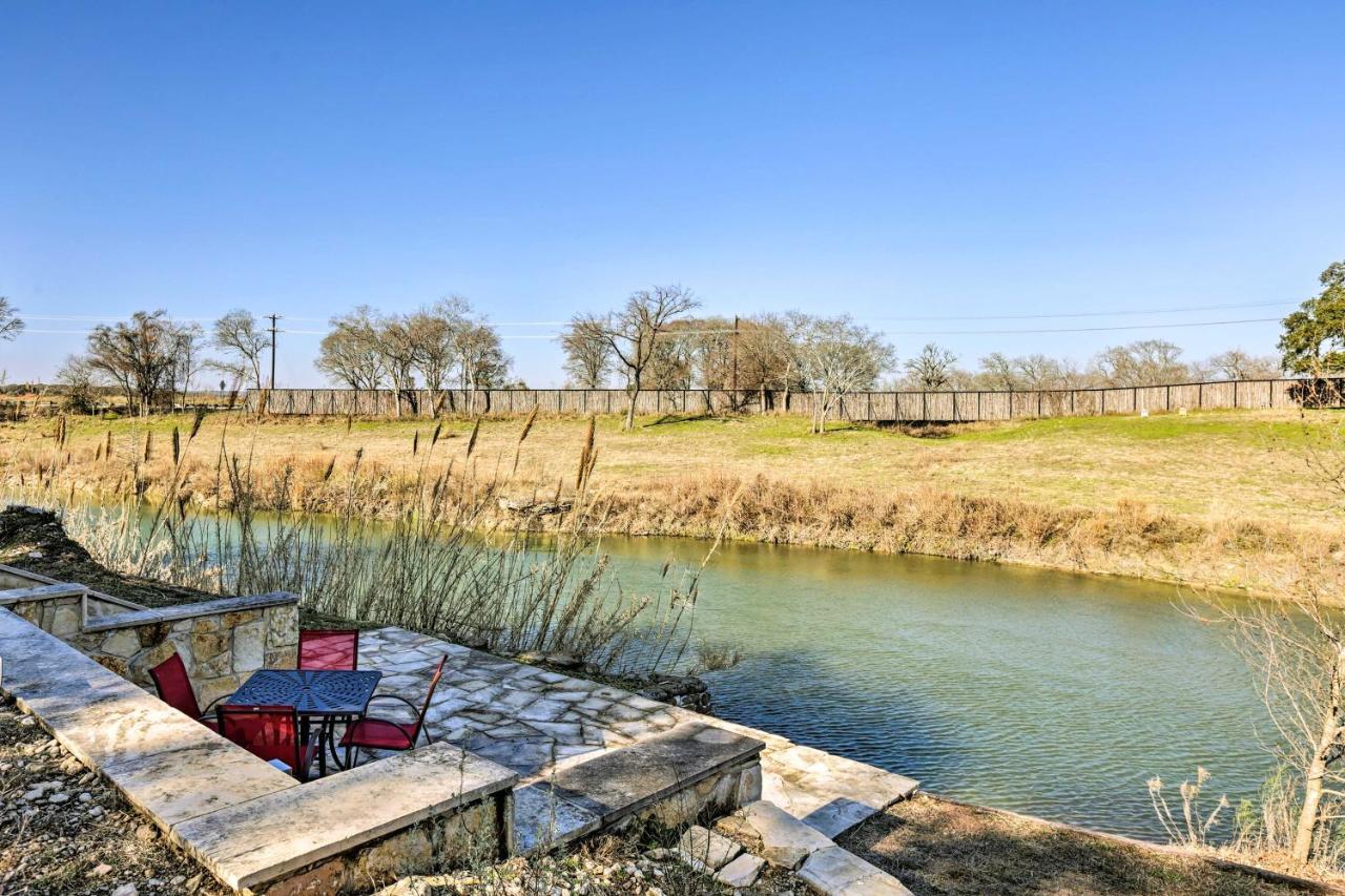 Riverfront Blanco Home With Shaded Porch And Hot Tub Exterior photo